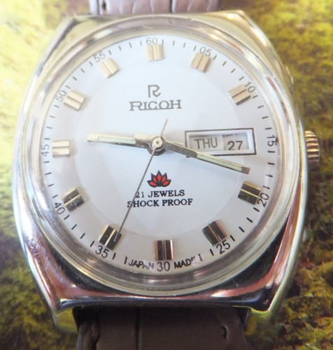 Tone white grey dial ricoh - 2-tone, white/grey