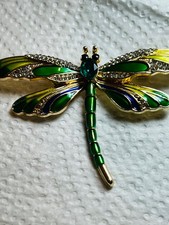 Ladies beautiful large green