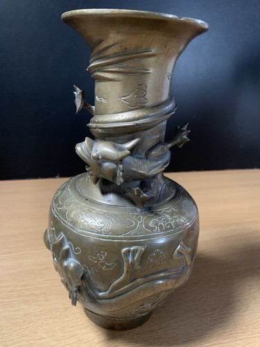 Chinese antique dragon vase - dragon,