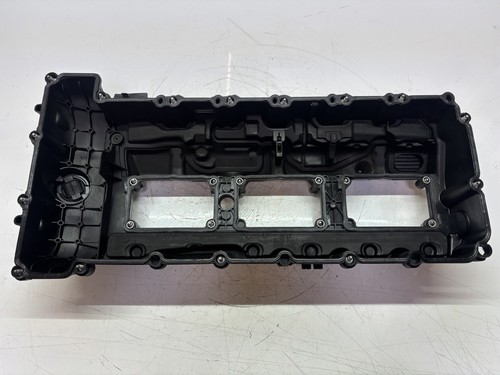 Valve cover 7570292 n55b30a - valve,