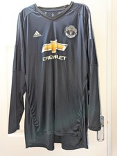 Manchester United Goalkeeper Football Shirt 2017/18. Mens XXL.