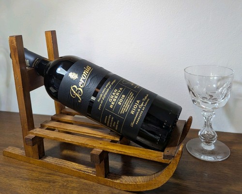 Antique sledge form wine - form,