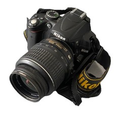 NIKON D5000 DIGITAL SLR CAMERA