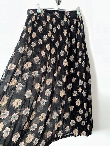 Long black sheer floral - black,