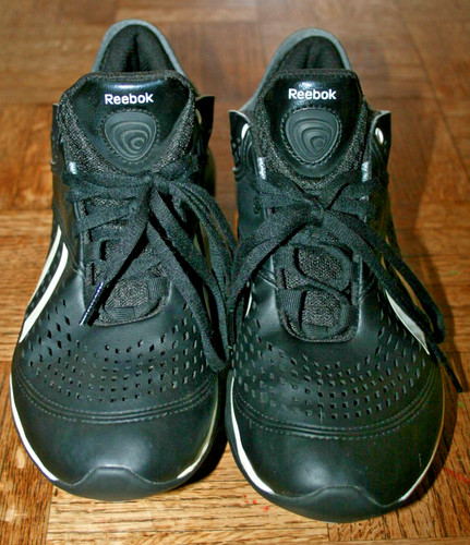 Reebok easytone women 8 - sz,