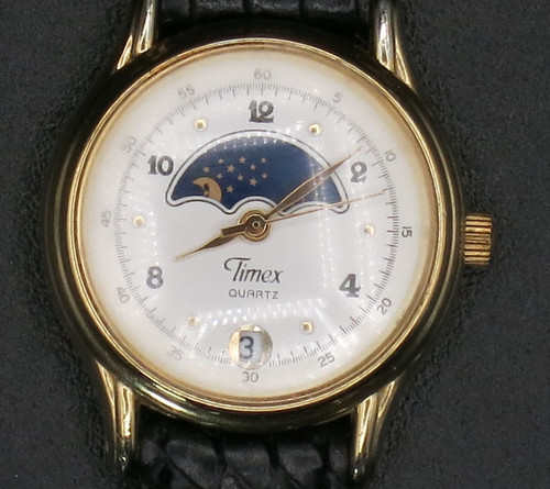 Vintage timex date elegant - vintage,