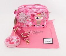 VENDULA X PINK RIBBON CATS &