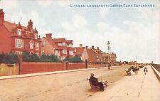 POSTCARD - SUFFOLK - LOWESTOFT