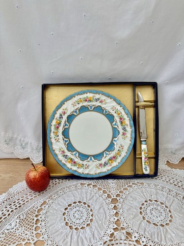 Crown staffordshire bone china - crown,
