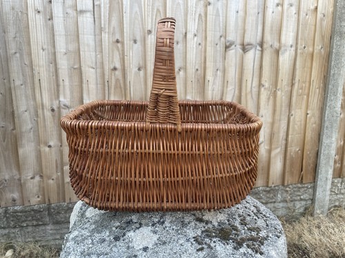 Small wicker basket - small, 1960’s