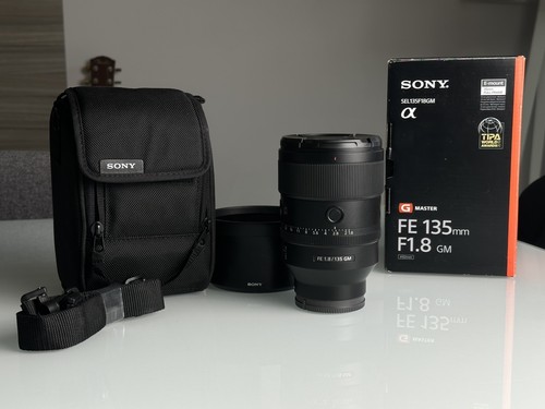Sony 135mm gm g - f1.8,