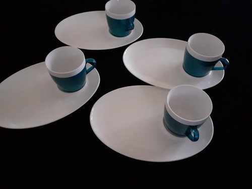 Vintage retro plates and cups - vintage/,