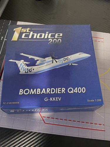 Flybe dash 400 model - dash, 8