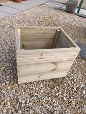 "TWO " Square Wooden Garden
