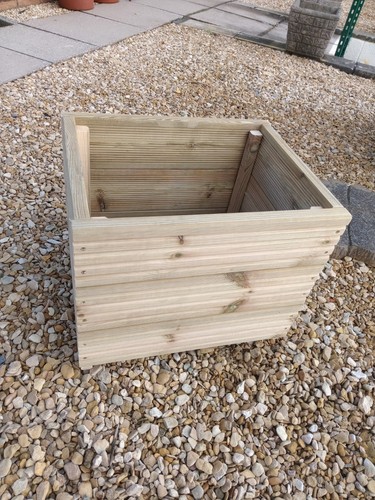 Large square wooden - ",