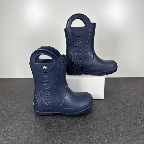 Crocs handle rain - it,