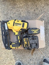 DEWALT DCN660 18V XR  Nail Gun