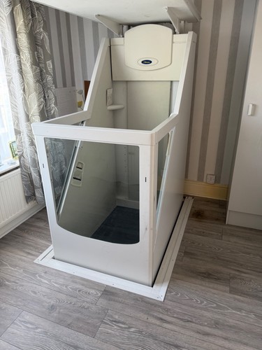 Wessex vm36 wheelchair lift