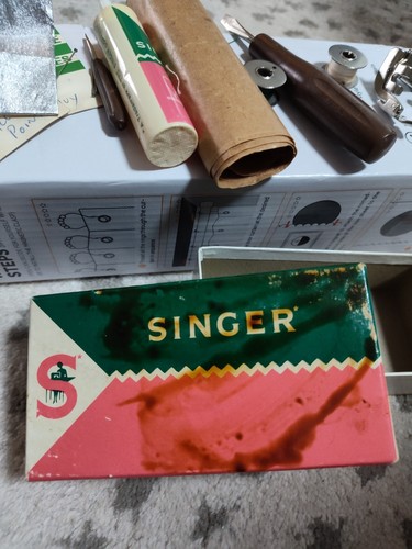 Vintage singer sewing machine - vintage,