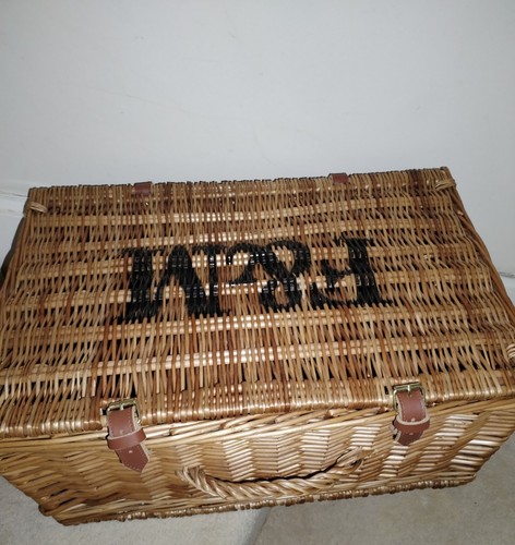 Fortnum and mason - and, basket