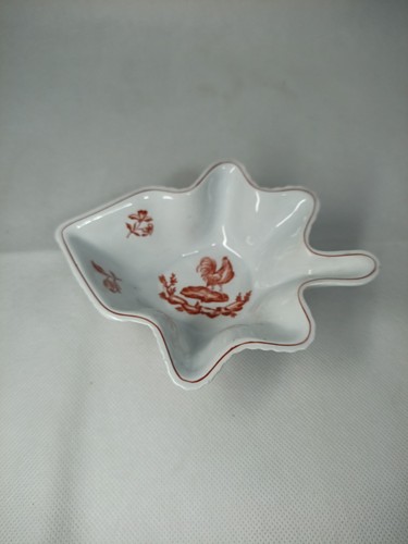 Wedgwood chantecler leaf dish - wedgwood,