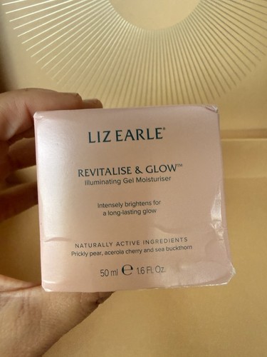 Liz earle revitalise - liz, &glow