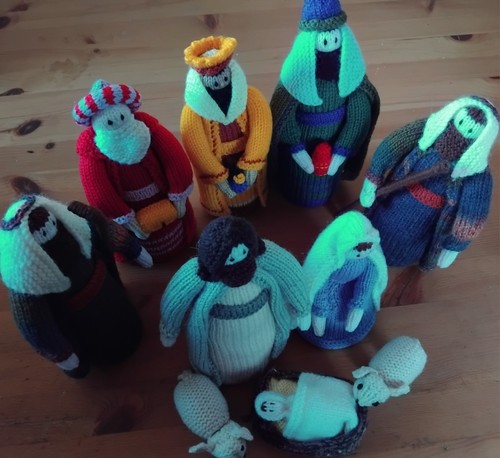 Hand knitted nativity - knitted, set