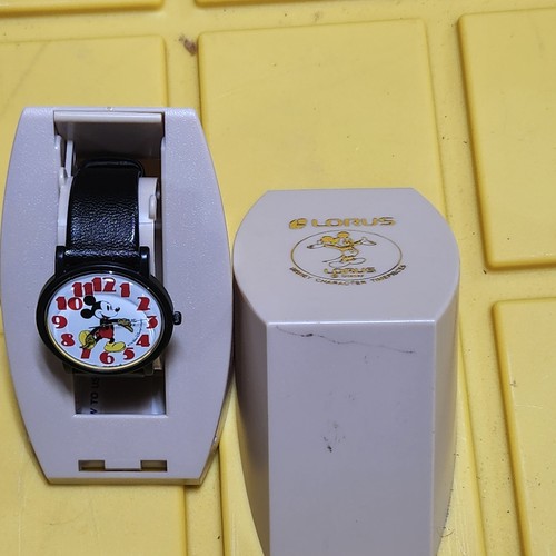 Lorus mickey mouse - lorus,