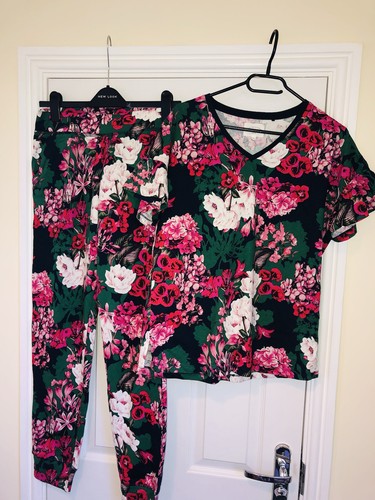 Next green floral short - next,