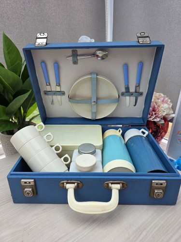 Vintage 60s person - 4, blue
