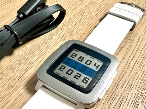 Rare pebble time - smartwatch,