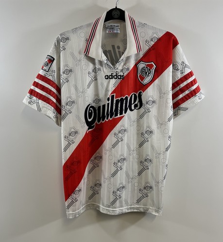 River plate home - plate,