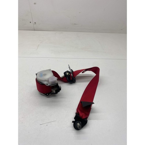 Honda civic seat - belt, rear