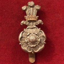 BRITISH ARMY CAP BADGE THE