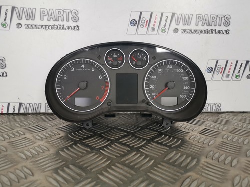 Audi speedo instrument - 8p,