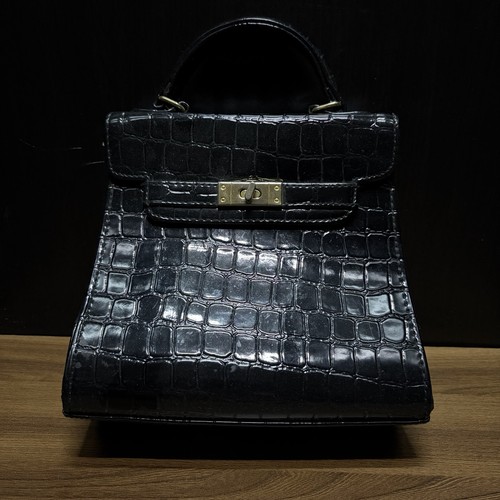 Black croc embossed - m&s,