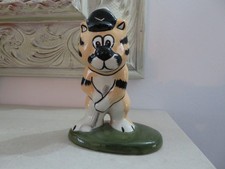 *FABULOUS* LORNA BAILEY 'THE GOLFER' CAT FIGURE 5.5 INCHES TALL *EXCELLENT*