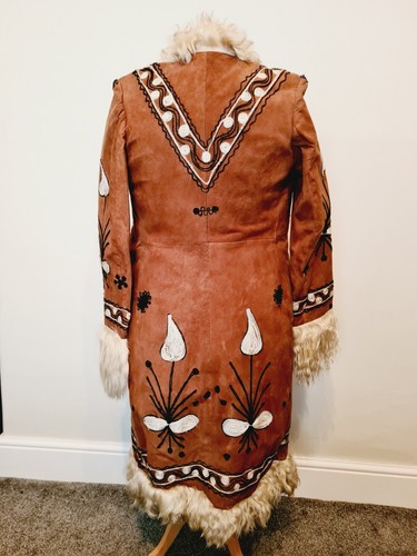 Vintage embroidered brown - embroidered,