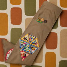 Vtg Girl Scouts Badge Lot Sash