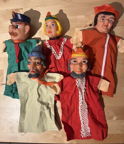 Punch judy characters - x,