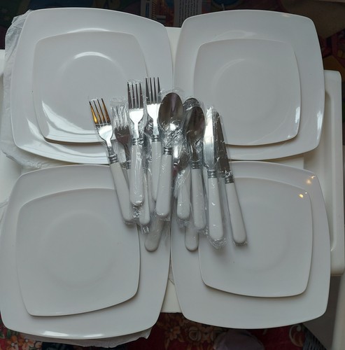 White square ceramic dinner - square,