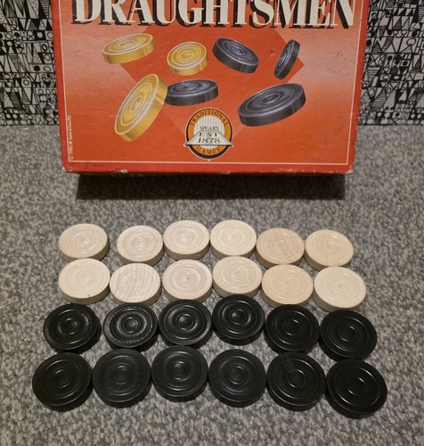 Vintage wooden draughtsmen - vintage,