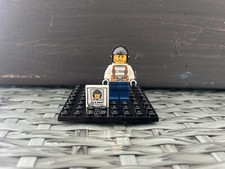 Convict Lego City Minifigure