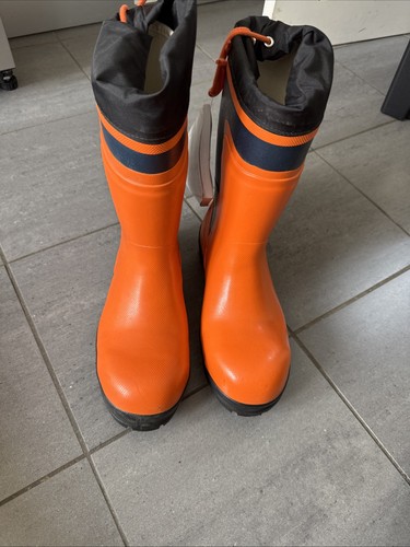 Stihl rubber chainsaw boots - stihl,
