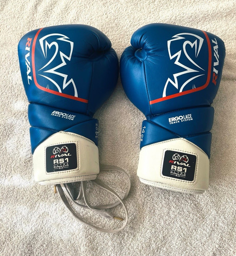 Rival rs1 sparring gloves - gloves, 2.0