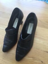 Dolcis Ladies Size 5 1/2 Black