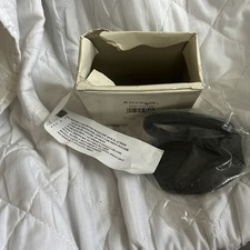 Kleenexe dent puller not been used 