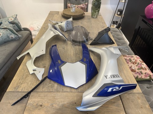 Yamaha 2015 plastic - r1, fairing