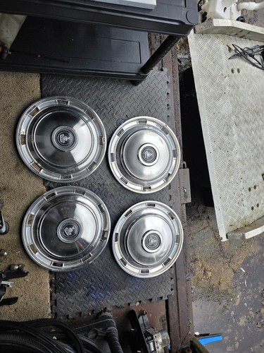 Rover 110 wheel - /,