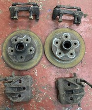 VW T25 T3 TRANSPORTER PAIR OF FRONT BRAKE CALIPERS CARRIERS DISCS 1.6 JX Diesel